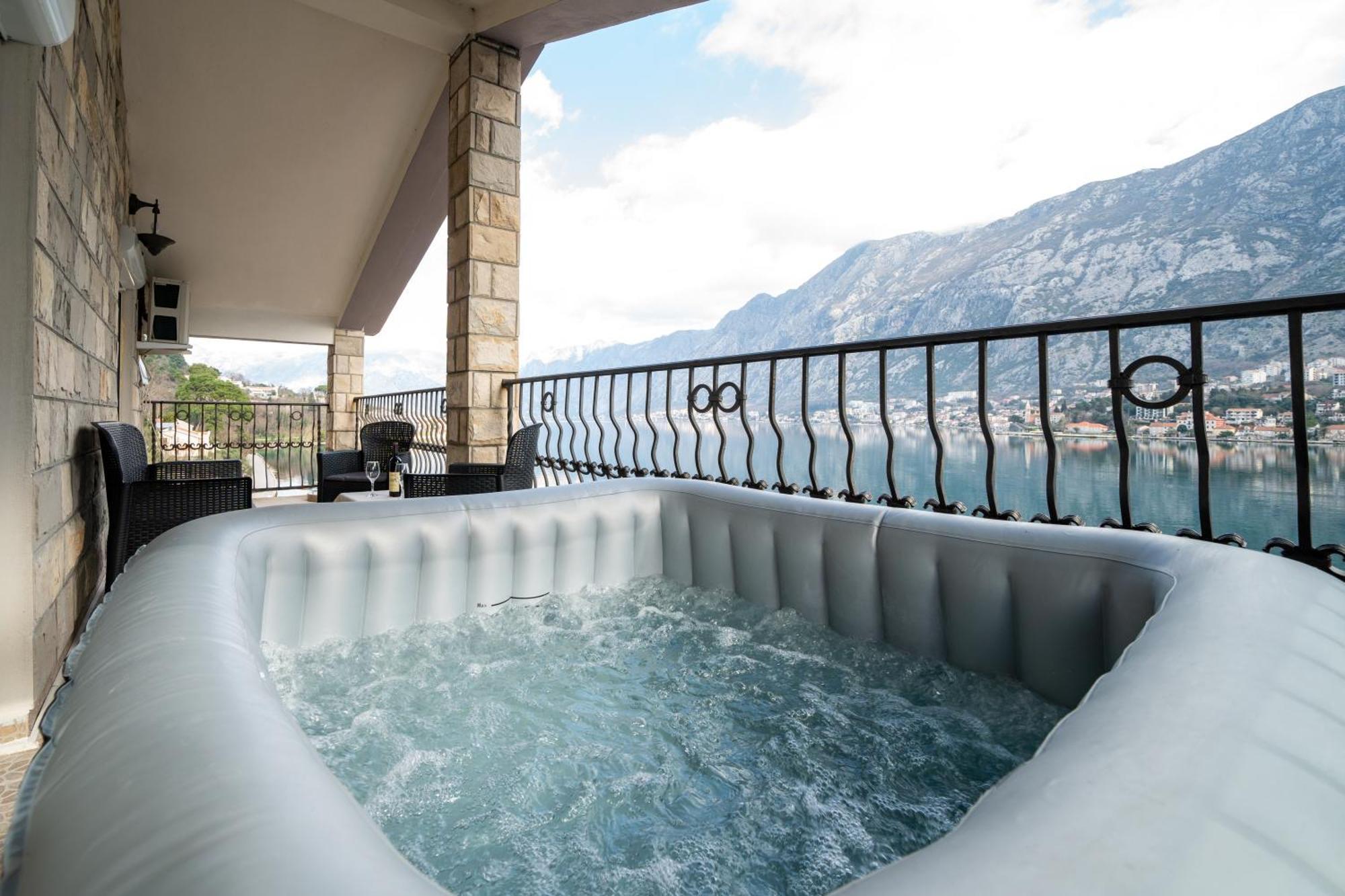 Apartments Vuković Kotor Buitenkant foto