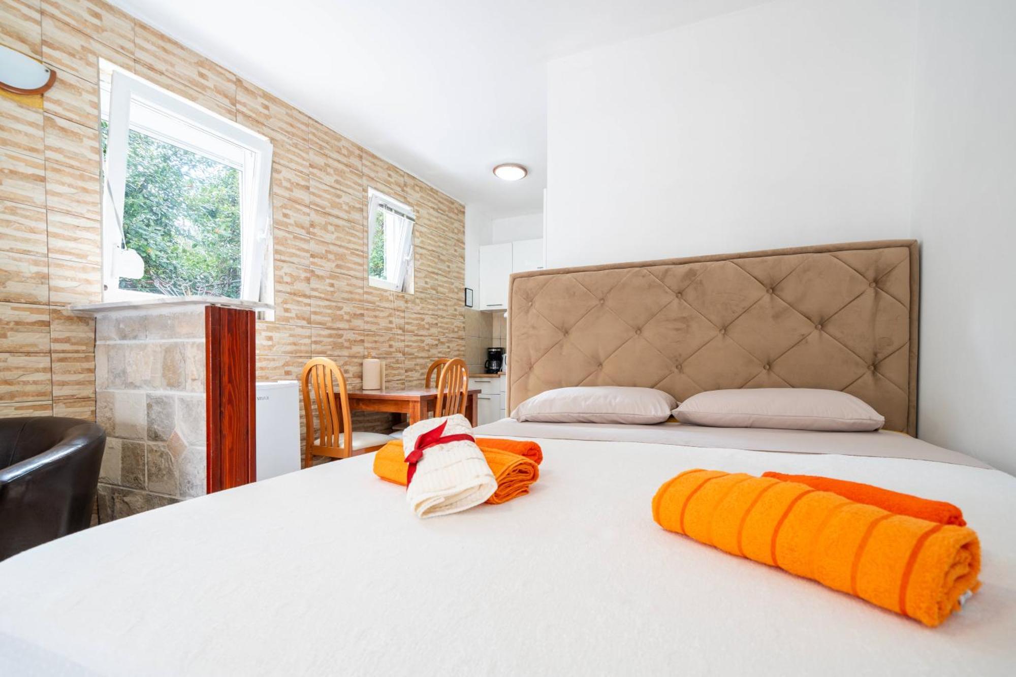 Apartments Vuković Kotor Buitenkant foto